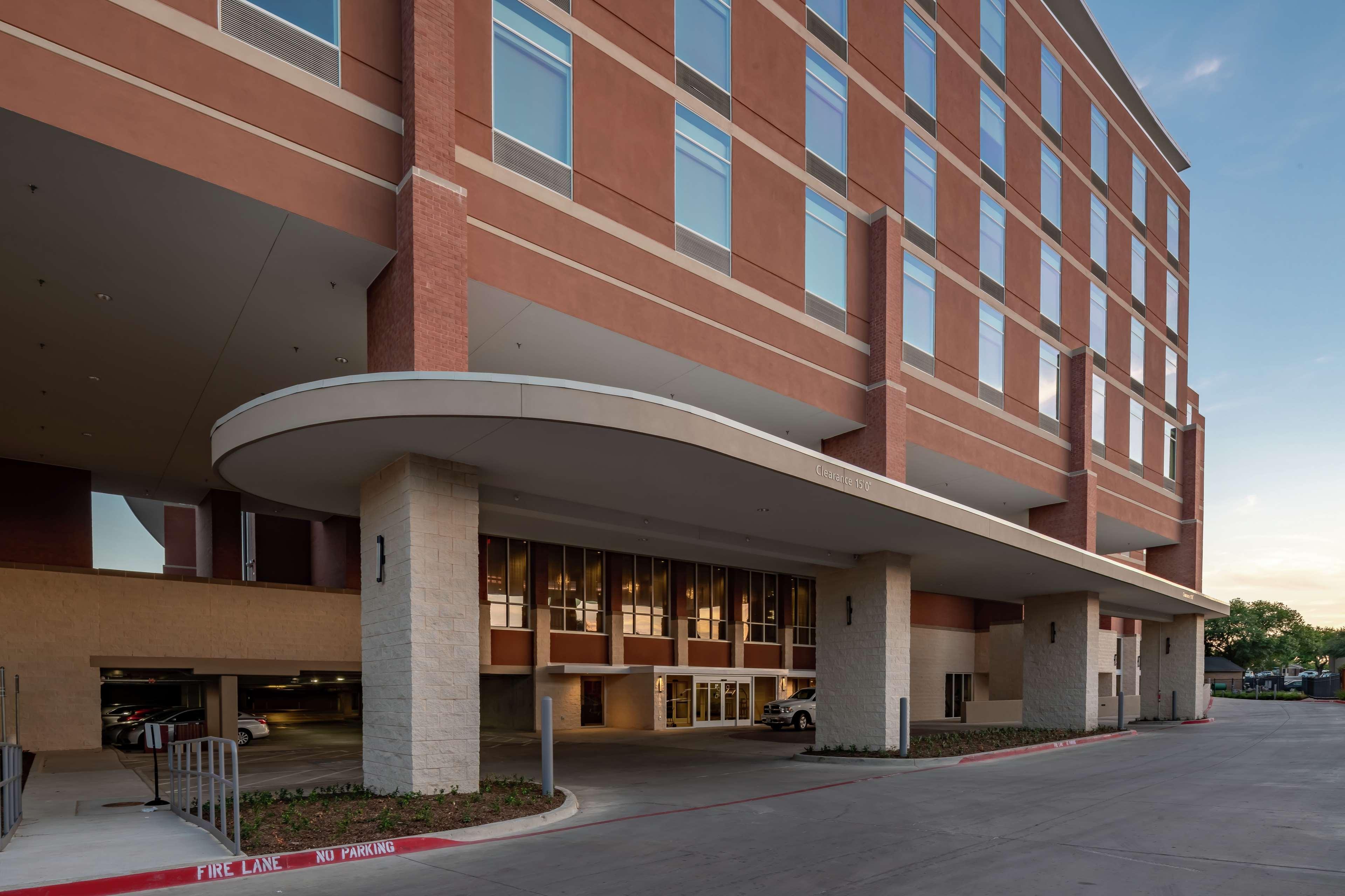Hilton Garden Inn Dallas At Hurst Conference Center Exterior photo